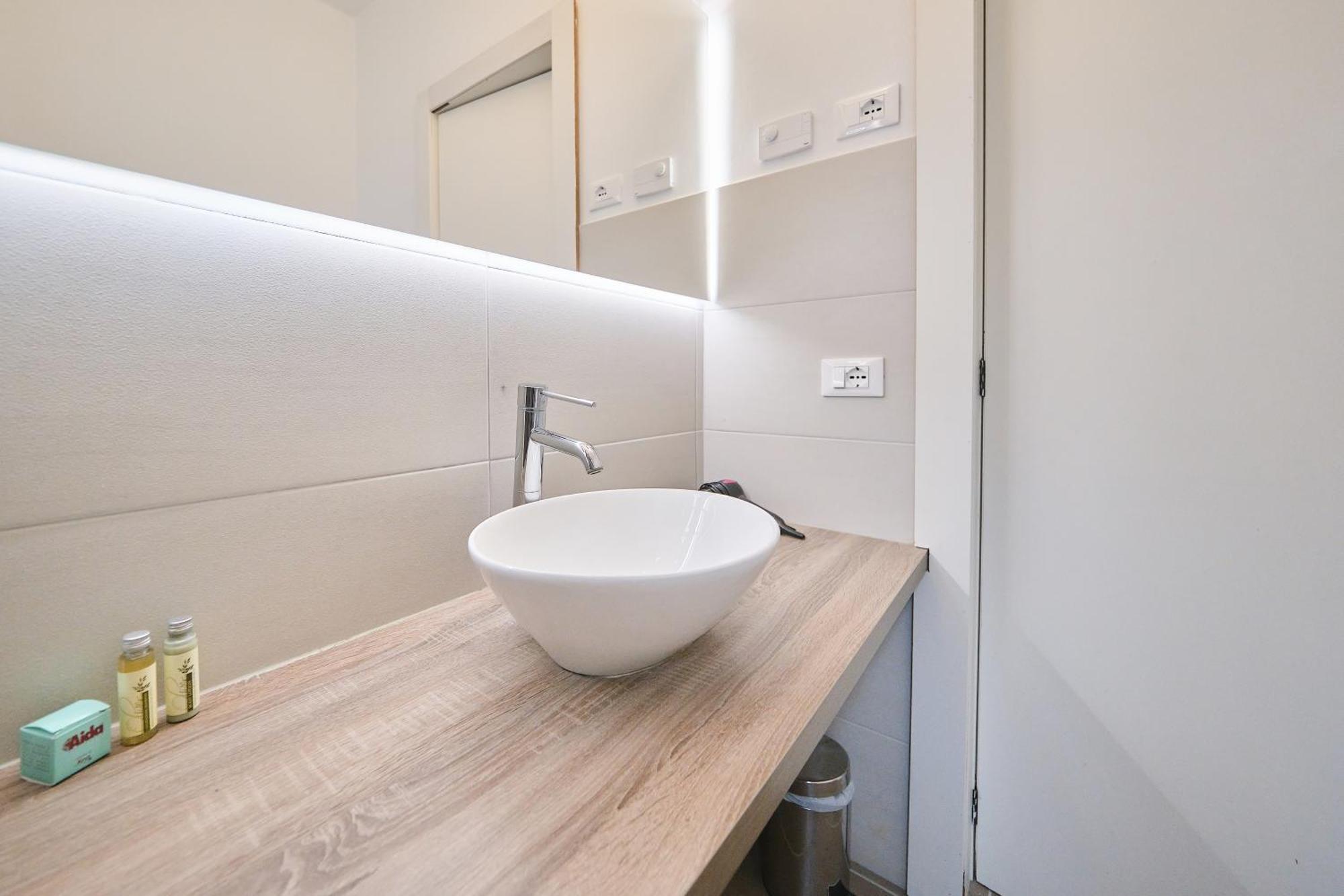 Front Lake Apartment Bardolino Exterior foto