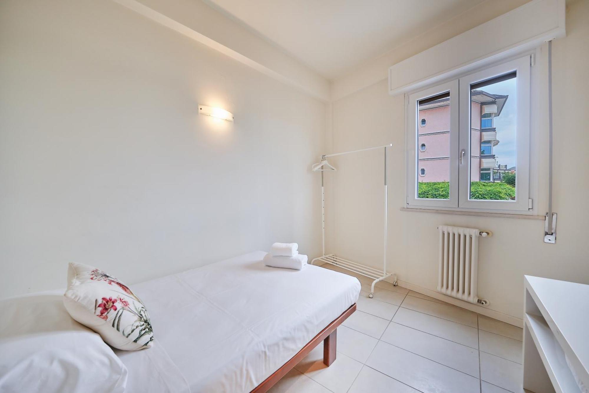 Front Lake Apartment Bardolino Exterior foto